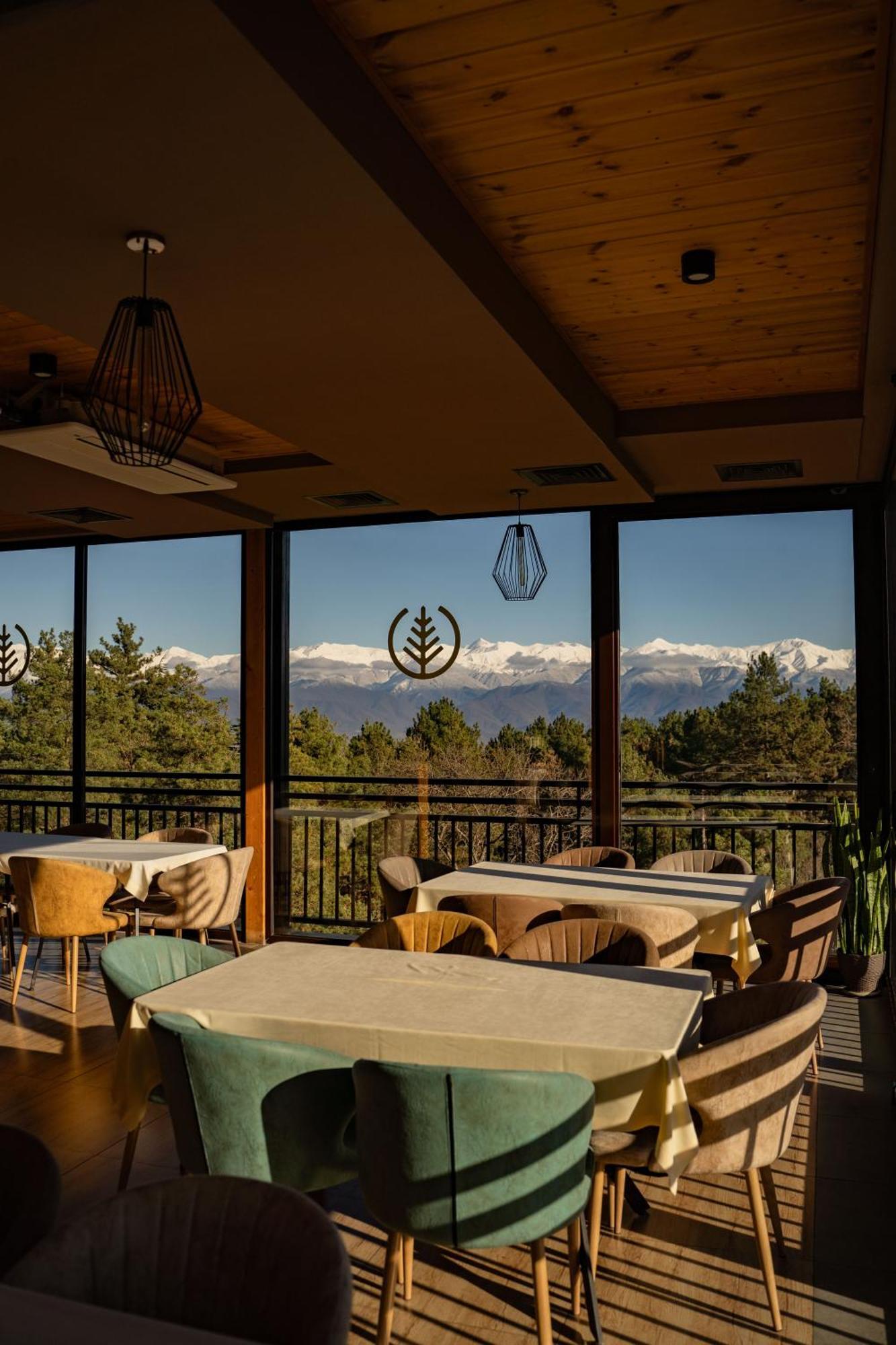 Zuzumbo Resort & Spa Telavi Eksteriør billede