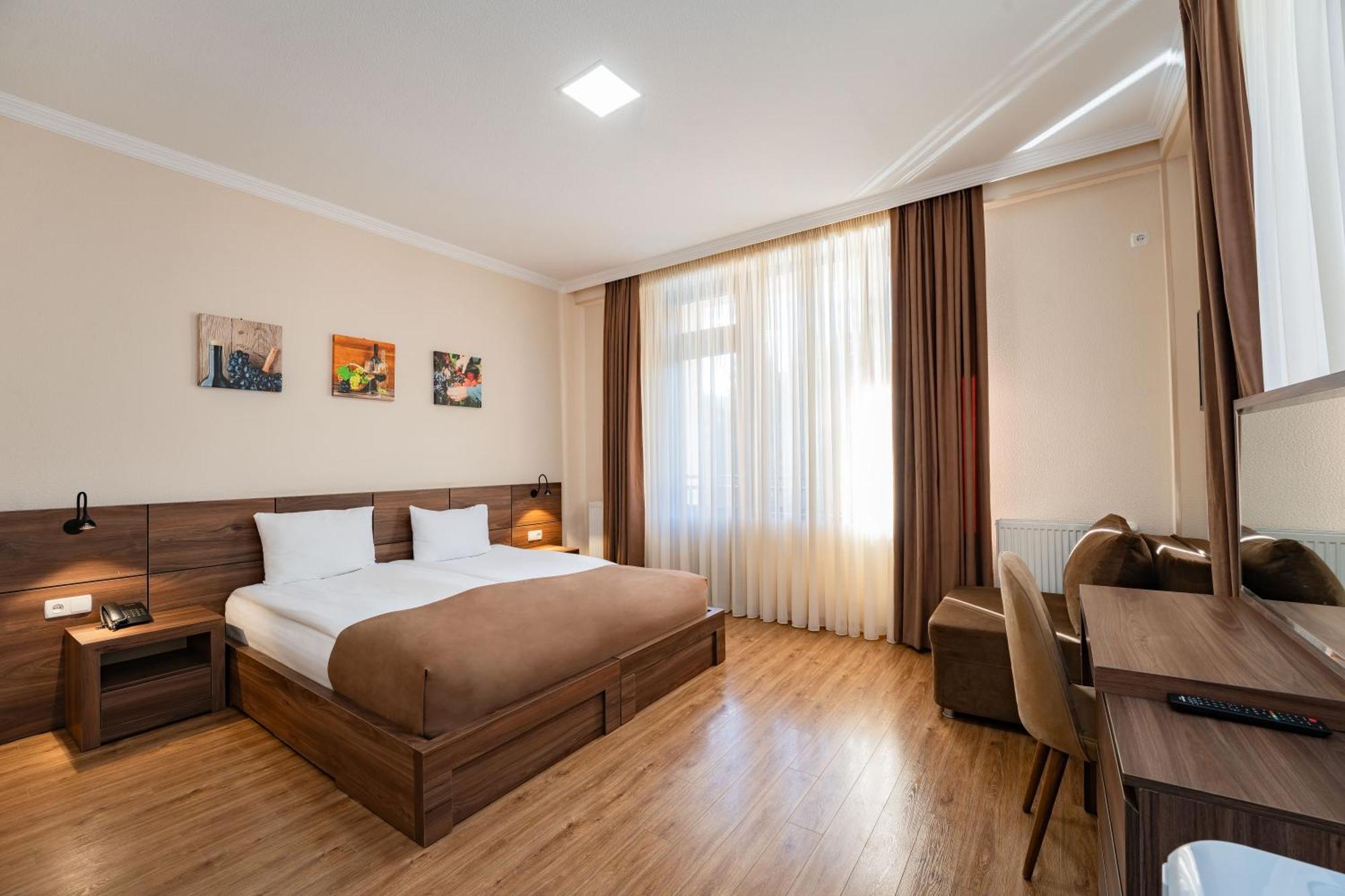 Zuzumbo Resort & Spa Telavi Eksteriør billede