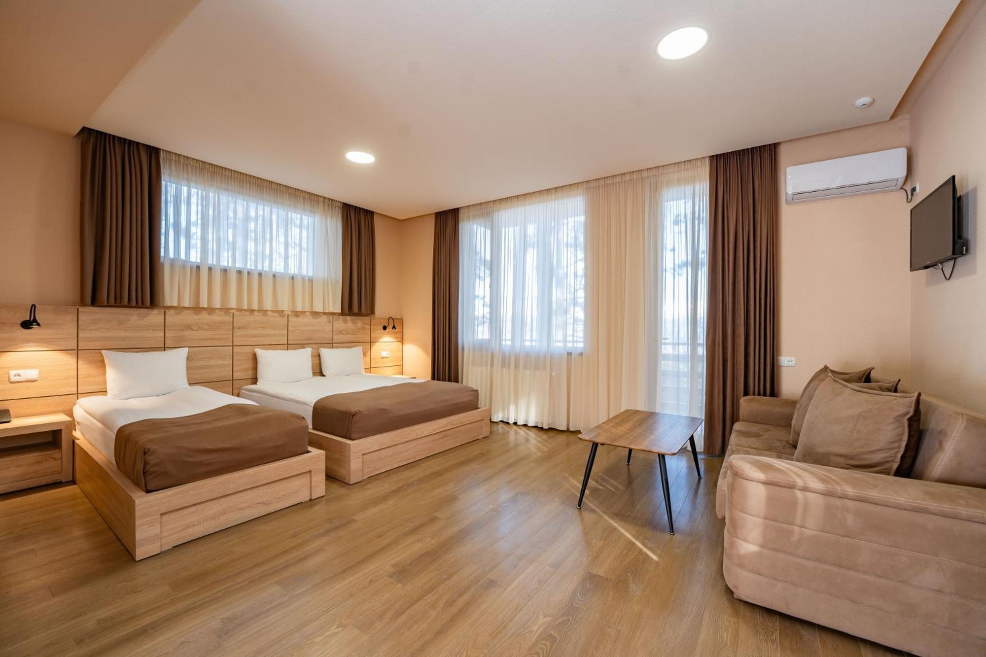 Zuzumbo Resort & Spa Telavi Eksteriør billede
